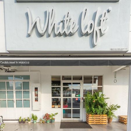 White Loft Hotel Malacca Exterior photo