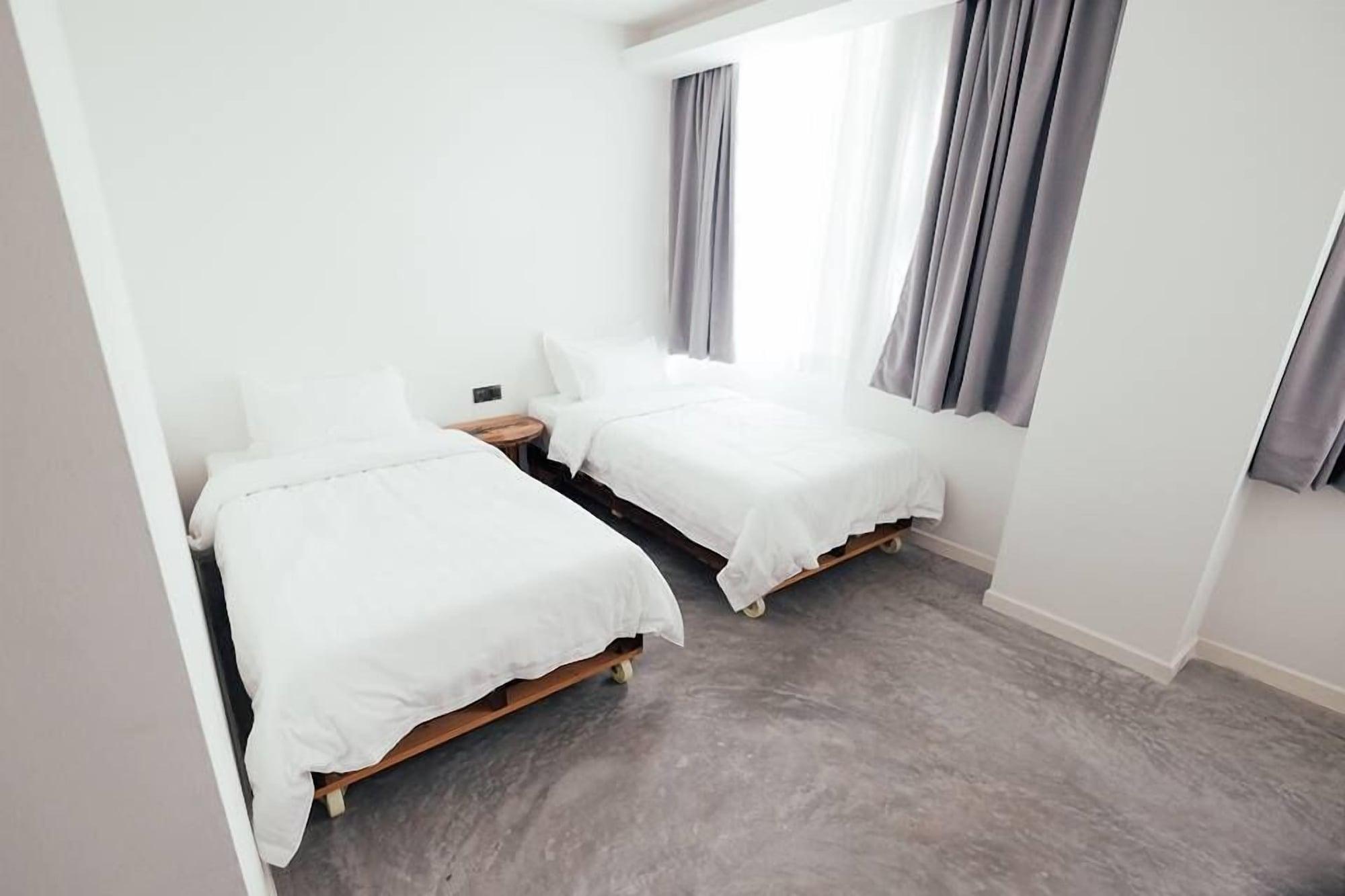 White Loft Hotel Malacca Exterior photo