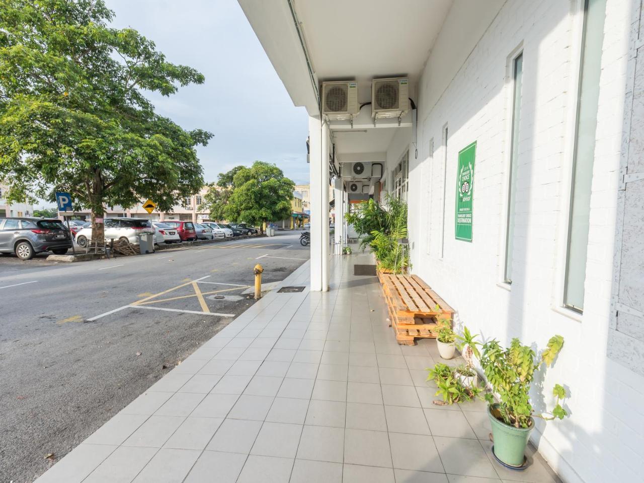 White Loft Hotel Malacca Exterior photo